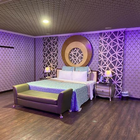 Huang Xing Boutique Hotel Pingtung Ngoại thất bức ảnh