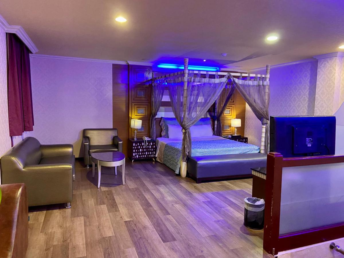 Huang Xing Boutique Hotel Pingtung Ngoại thất bức ảnh