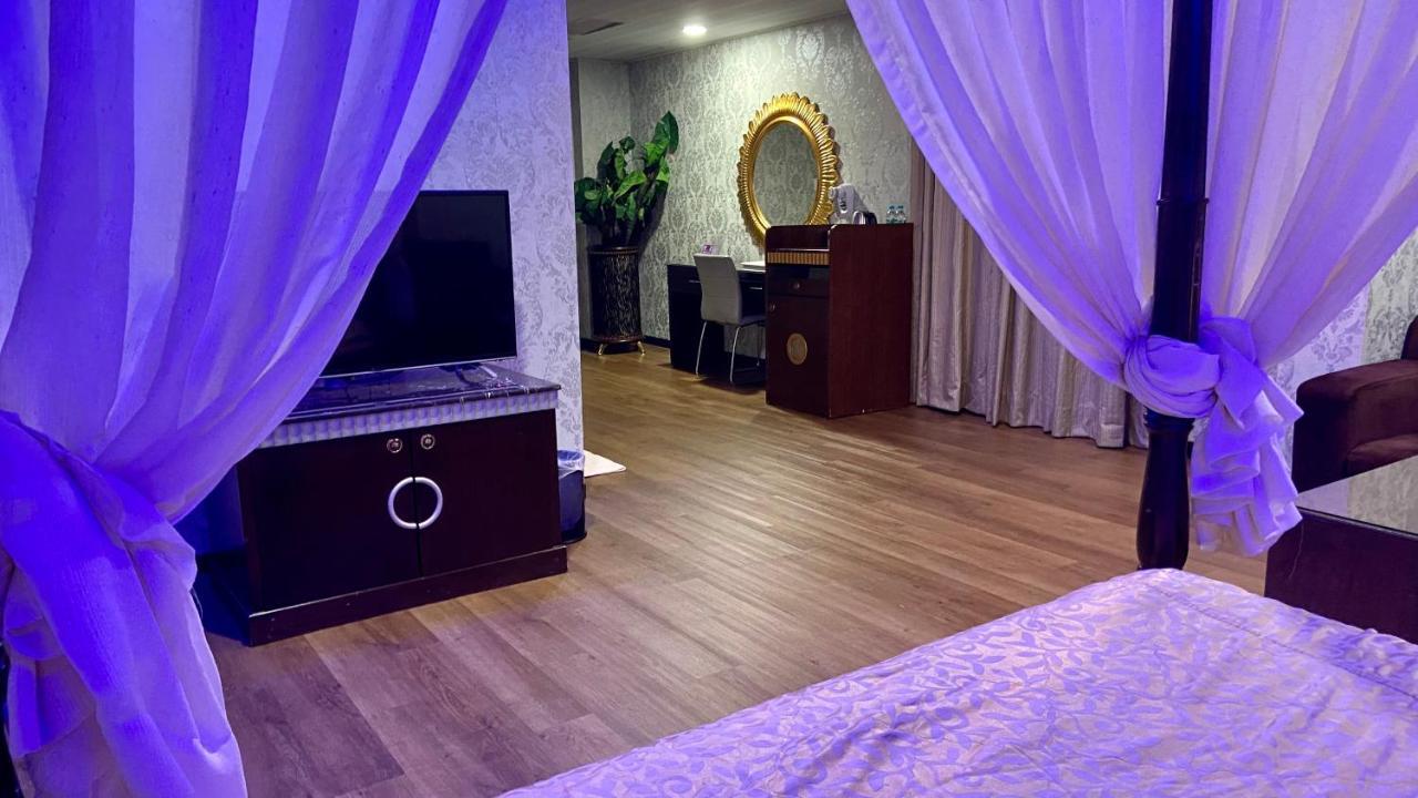 Huang Xing Boutique Hotel Pingtung Ngoại thất bức ảnh