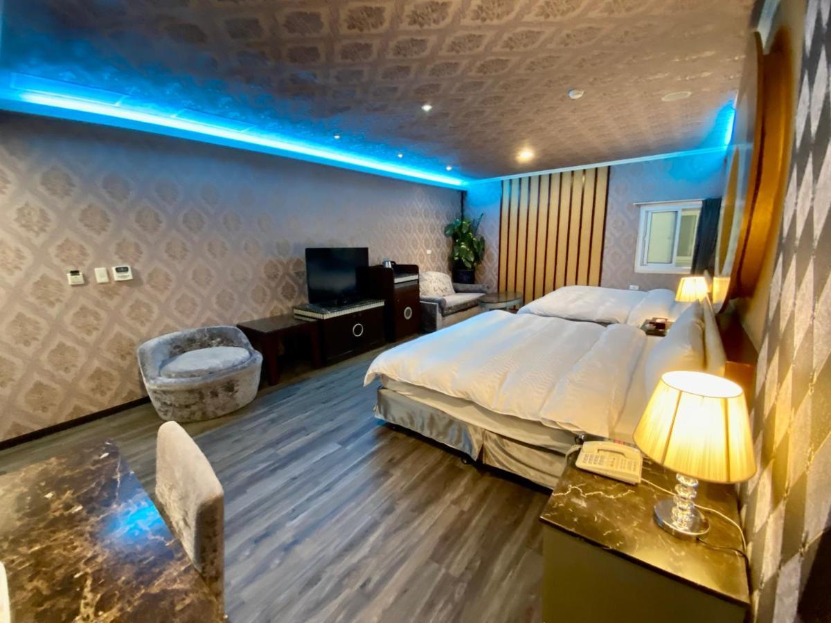 Huang Xing Boutique Hotel Pingtung Ngoại thất bức ảnh