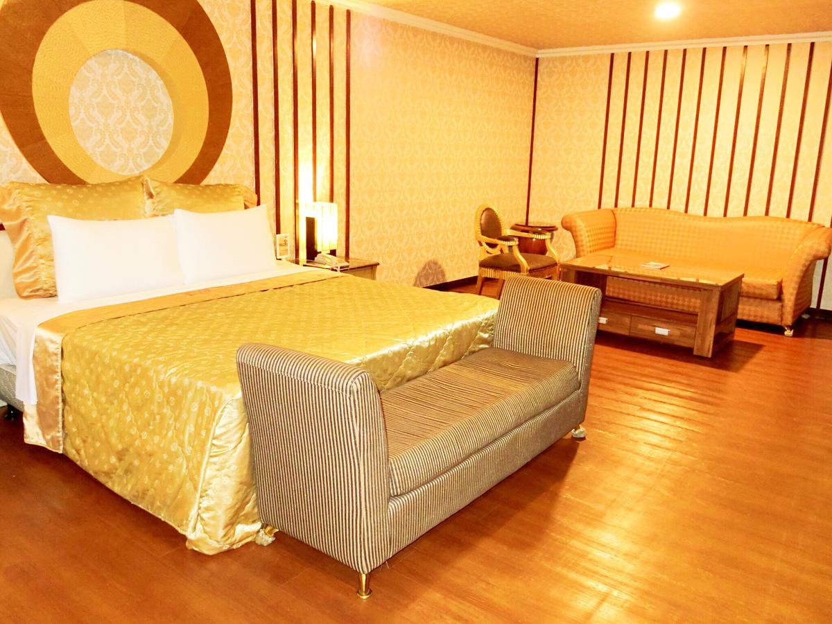 Huang Xing Boutique Hotel Pingtung Ngoại thất bức ảnh
